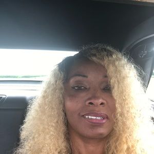 Meet your Posher, Alisha